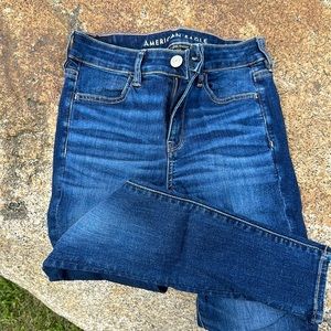American Eagle Hi-Rise Jegging // Size 4 Short